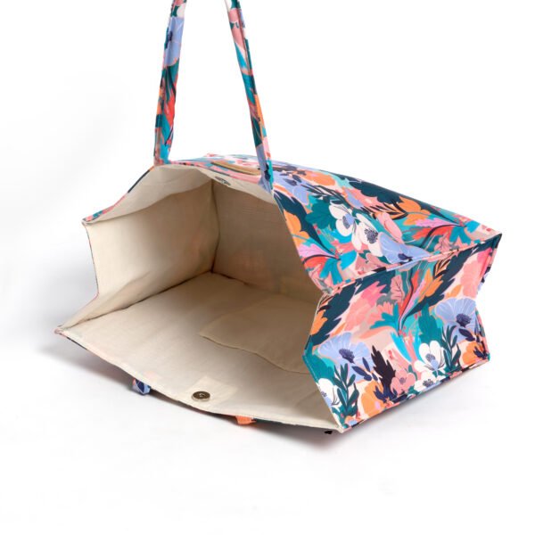 Magnificent Paradise Tote Handbag (Floral)